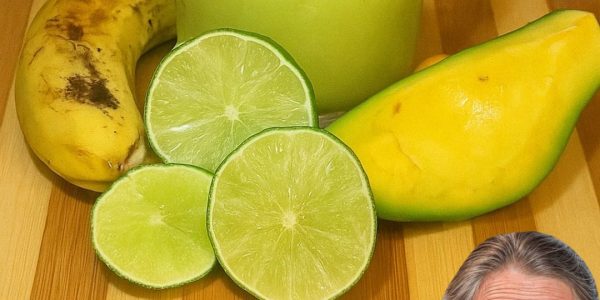 Moonlit Bliss: The Banana-Avocado-Lemon Smoothie That Transforms Your Nights 🌙