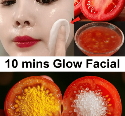 The DIY Tomato, Turmeric & Sugar Scrub You’ll Wish You Tried Sooner The DIY Tomato, Turmeric & Sugar Scrub You’ll Wish You Tried Sooner