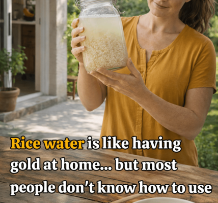 Unlock the Everyday Secret: How to Make and Use Rice Water for Healthier-Looking Hair and Skin Unlock the Everyday Secret: How to Make and Use Rice Water for Healthier-Looking Hair and Skin